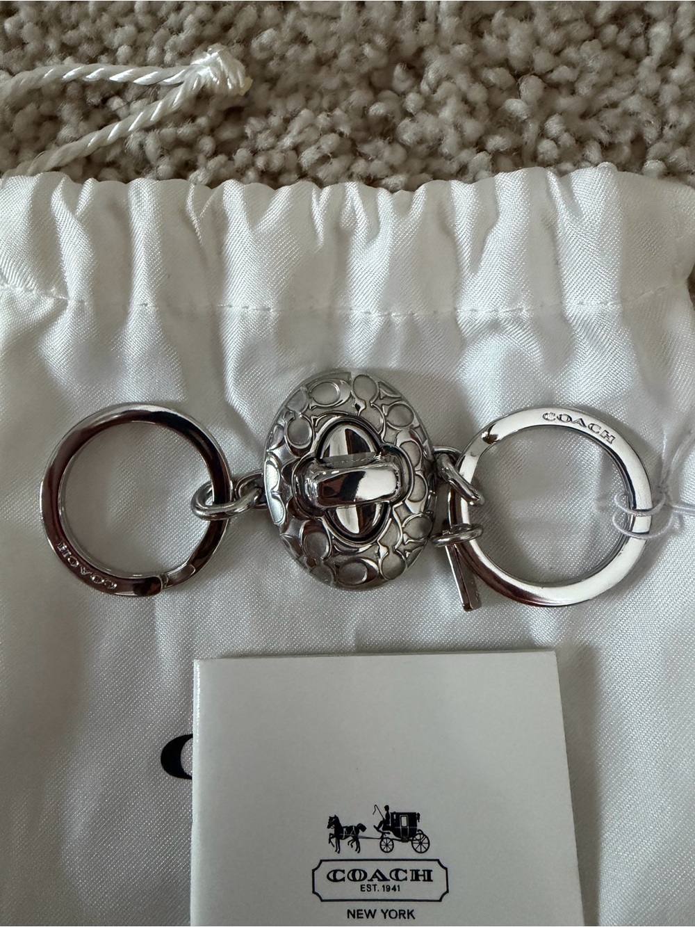 Coach NWT Silver Logo Turnlock Keyring Charm - Picture 2 of 4